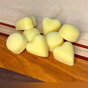 Beeswax warmer melts with essential oils- lavender